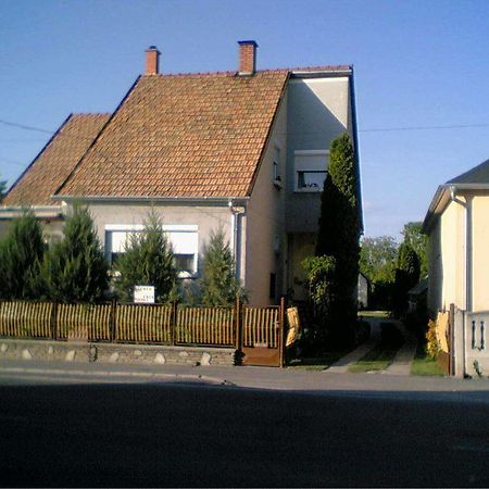 Отель Marika Haus Бюк Экстерьер фото